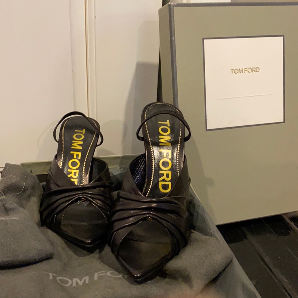 Authentic Tom Ford black leather sandals